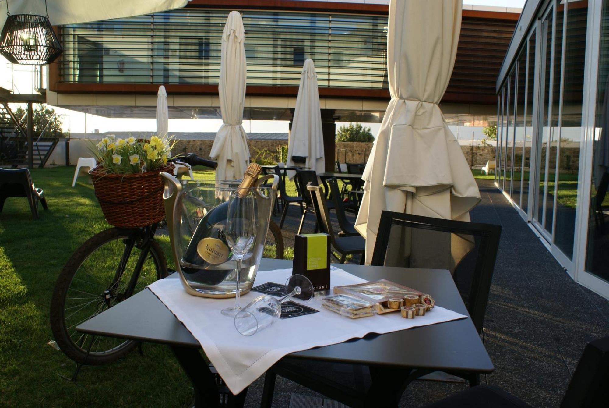Design & Wine Hotel Caminha Exterior photo